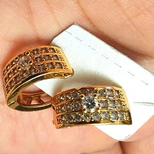 NWOT Cubic Zirconia Earrings